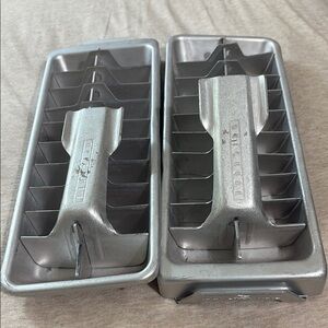 Retro Metal Ice Cube Trays